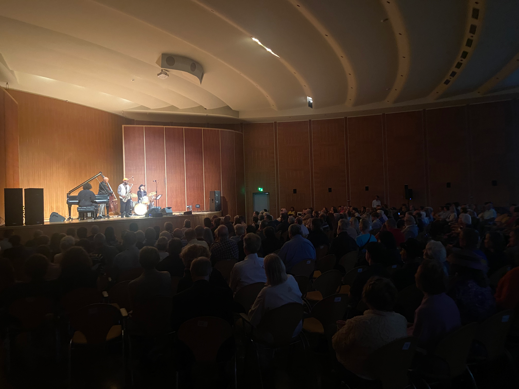 Jazz performance before a large audience in the Mary Seaton Room